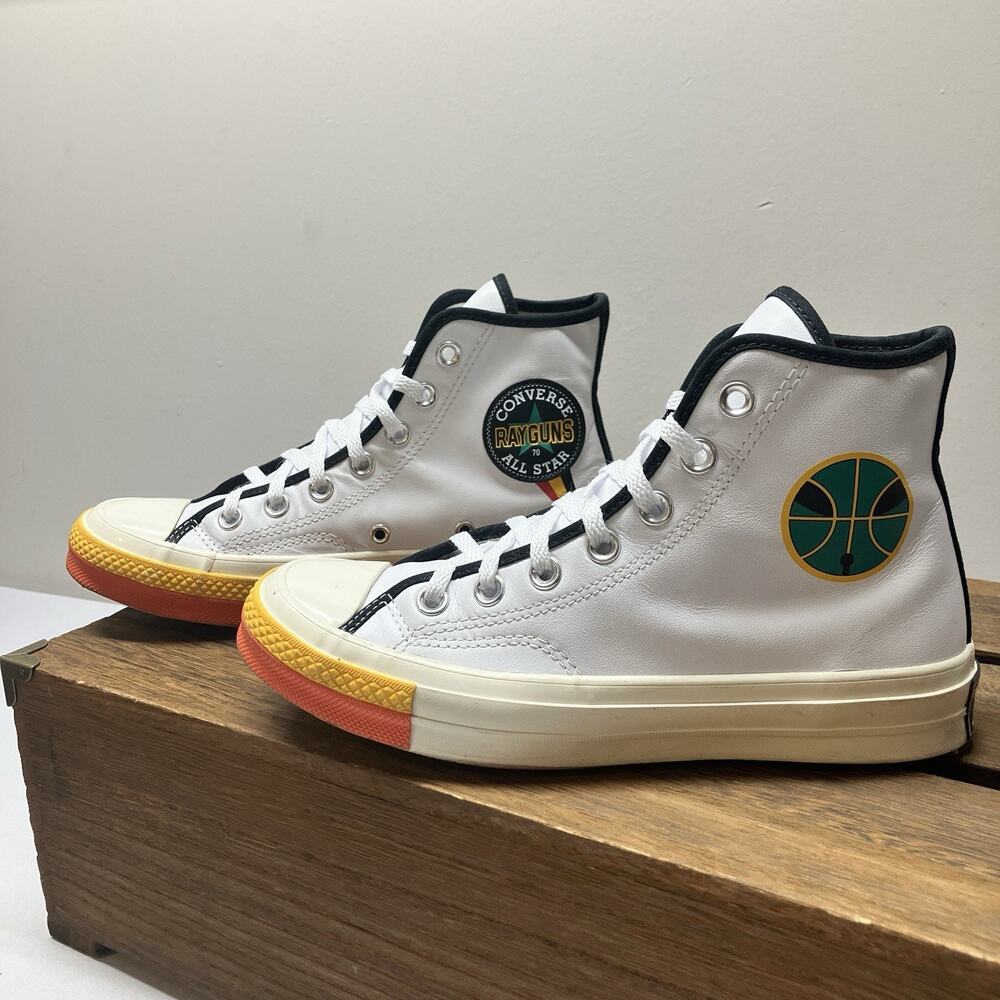 Converse Hi Tops White Leather Chuck Taylor RAYGUNS Sneakers (171167C) Size 6.5M